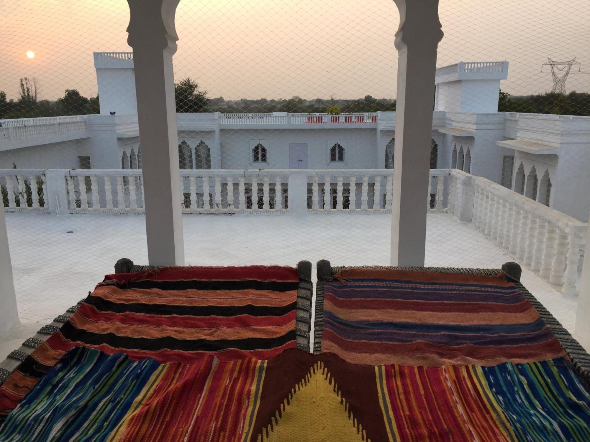 Savista Retreat Hotell Jaipur Exteriör bild